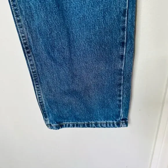 Levi’s Men's Blue Medium Wash Denim Straight Leg Jeans Size 42 Waist